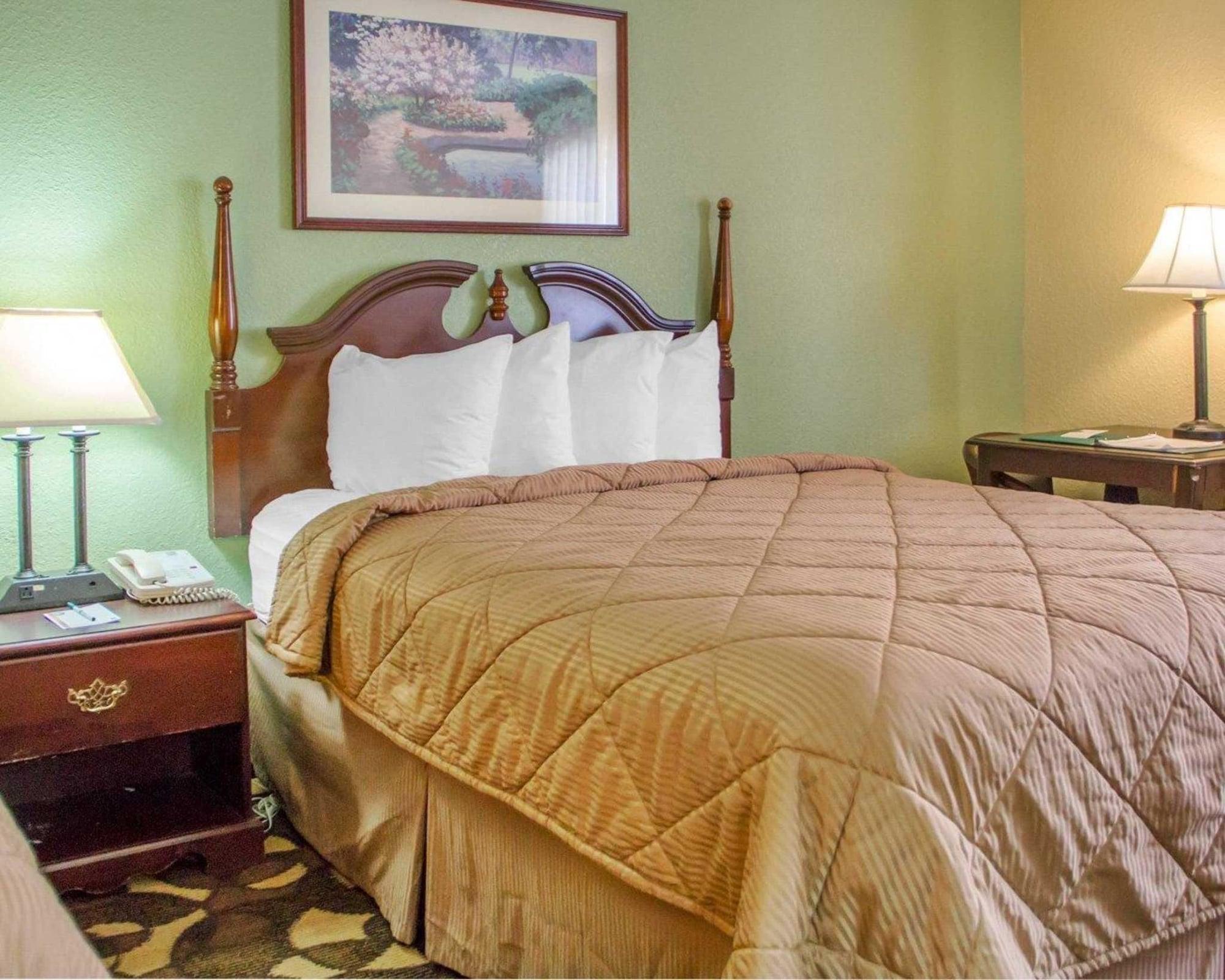 Quality Inn Broken Arrow - Tulsa Bagian luar foto