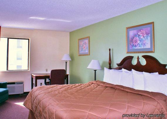 Quality Inn Broken Arrow - Tulsa Ruang foto