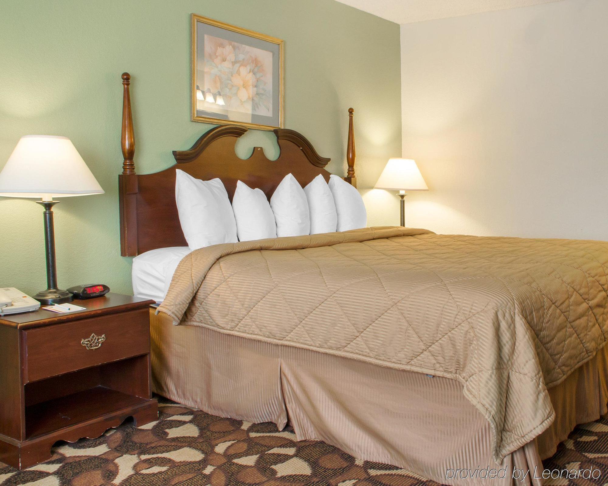 Quality Inn Broken Arrow - Tulsa Bagian luar foto