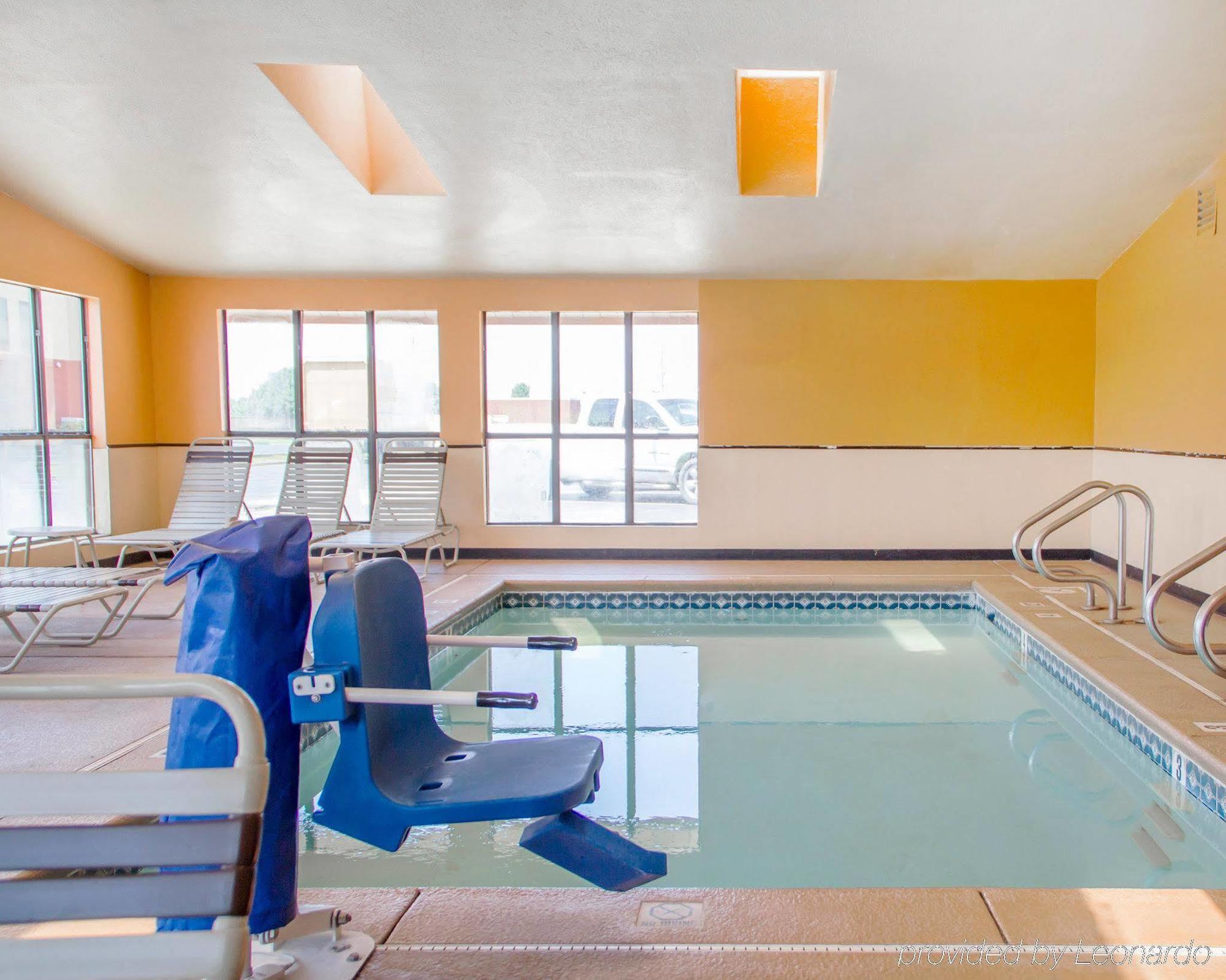Quality Inn Broken Arrow - Tulsa Bagian luar foto