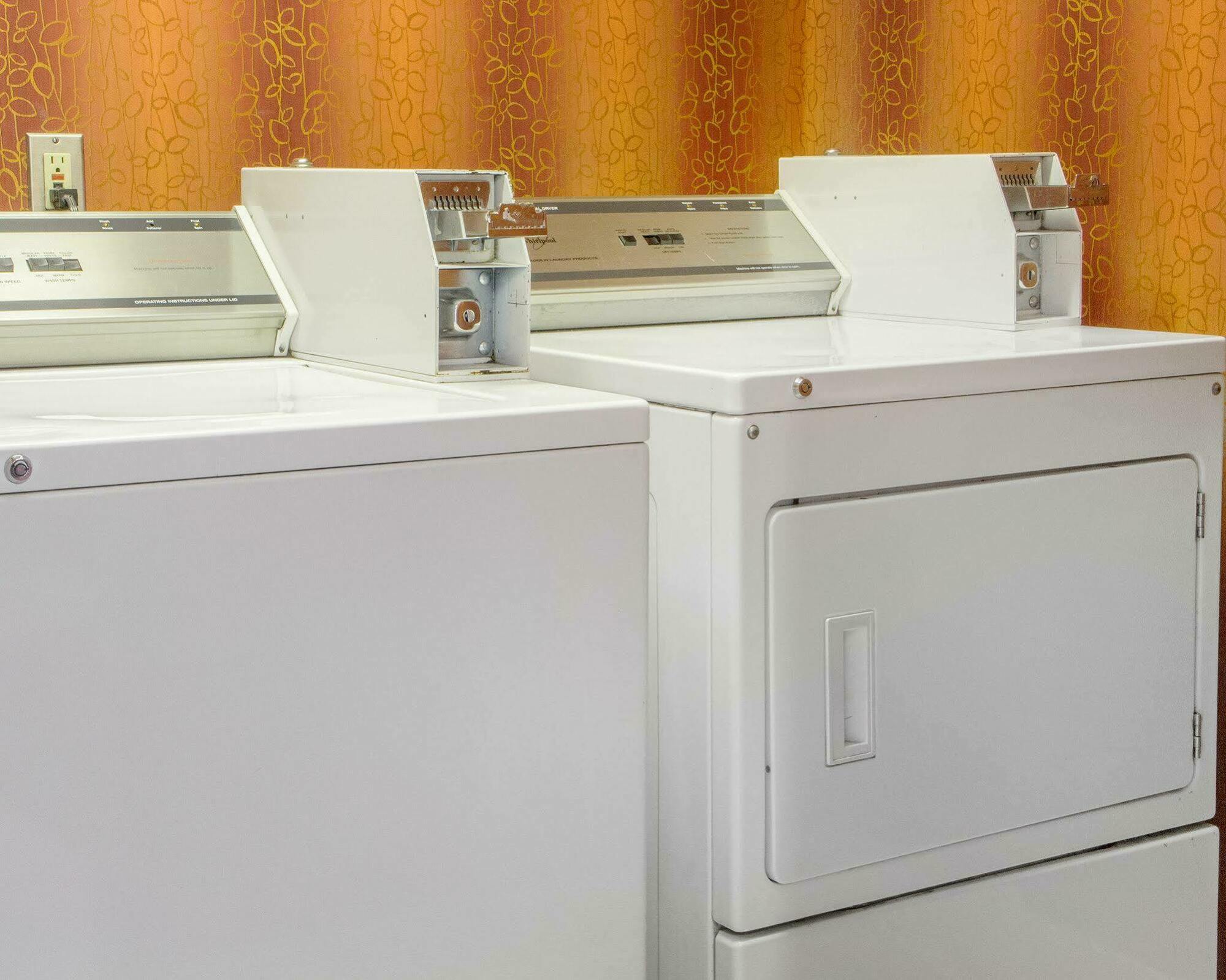 Quality Inn Broken Arrow - Tulsa Bagian luar foto